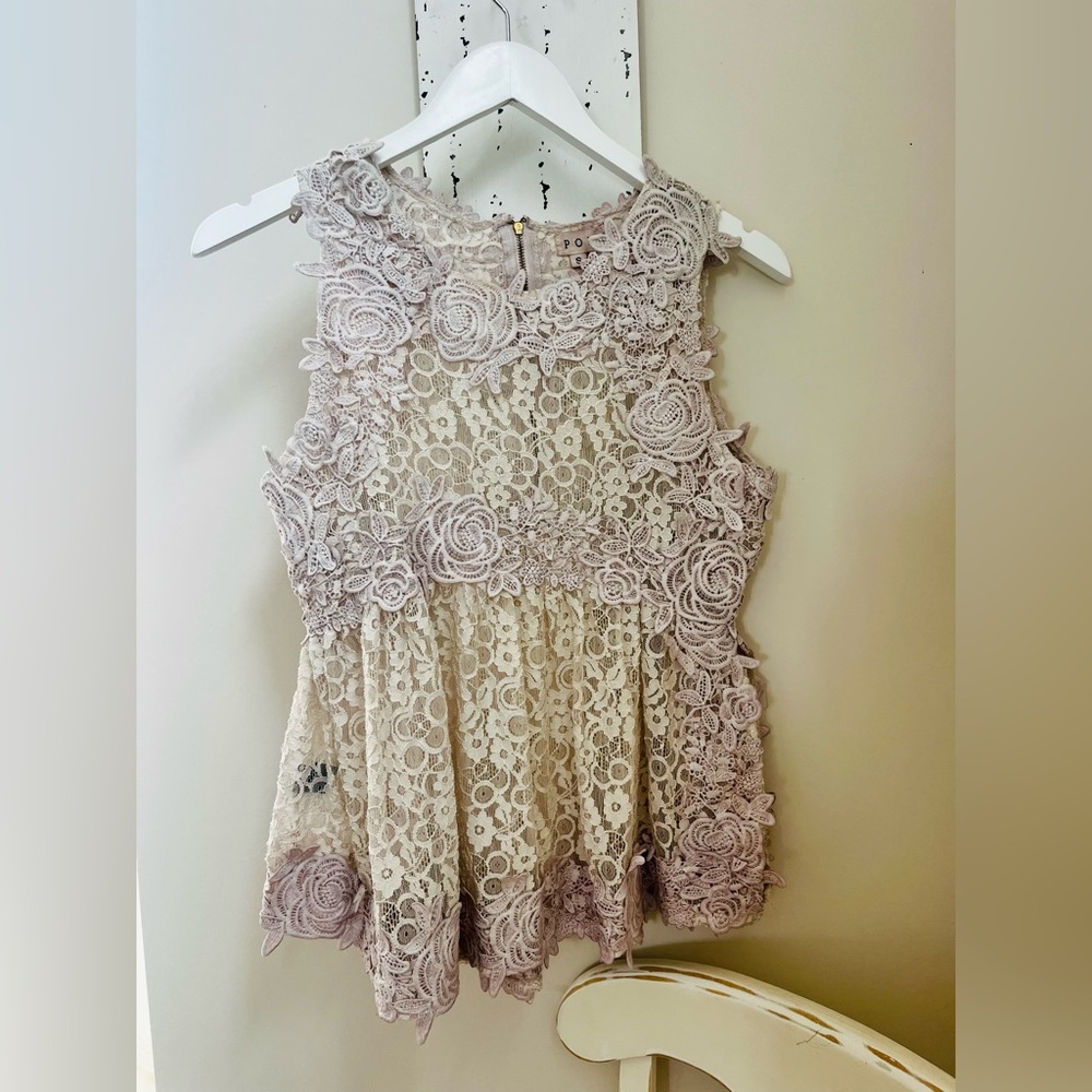 POL Lace Overlay top in Blush and Cream; Size S